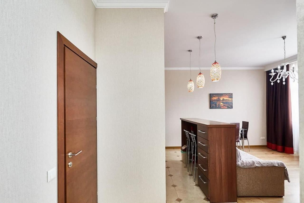 Ultracentral Spacious Apartment Κισινάου Εξωτερικό φωτογραφία